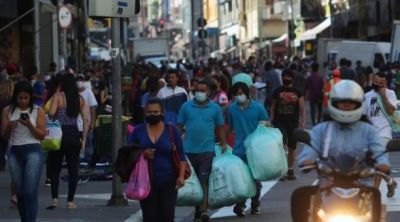 Brasil cierra acuerdo para producir vacuna contra covid-19 producida en Oxford