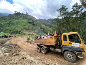 Avanza construcci&oacute;n vial hacia Namacuntza Alto en Yacuambi