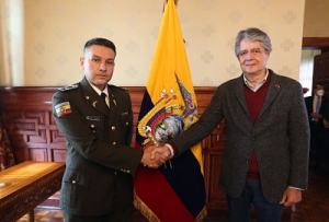 &ldquo;Env&iacute;o un mensaje claro y directo a todos los polic&iacute;as: van a contar con el apoyo del gobierno&rdquo;, Guillermo Lasso