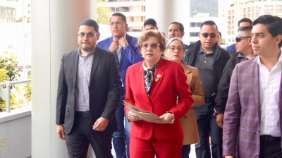 Ministra de Trabajo plantea &lsquo;&iexcl;No m&aacute;s contratos emergentes!&rsquo;