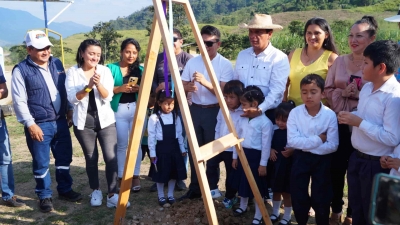 Comienza la construcci&oacute;n de nuevas instalaciones en el Estadio de la Escuela 13 de Abril en Nam&iacute;rez Alto