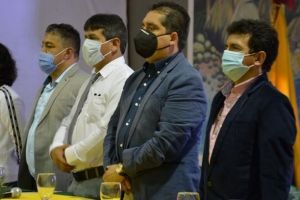 Firman nuevo contrato colectivo con Trabajadores del Gad Provincial.
