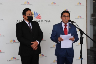 Diego Esparza presenta proyecto de ley para impulsar el emprendimiento y consumo de la producci&oacute;n local