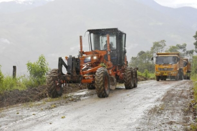 Ejecutan mantenimiento vial en El Naranjo &ndash; La Independencia del cant&oacute;n Palanda