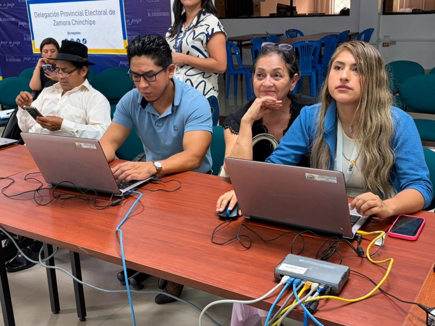 CNE capacitó a medios de comunicación en Zamora Chinchipe