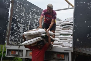 3000 sacos de abono fortalecer&aacute;n las &aacute;reas de conservaci&oacute;n