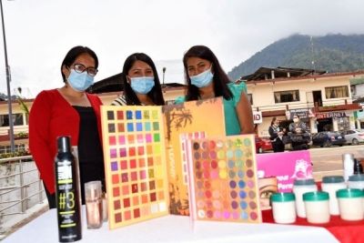 Con exposiciones, danzas y cultura, se rindi&oacute; homenaje a la mujer