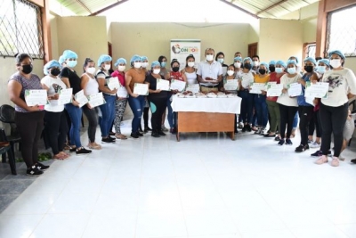 Habitantes del barrio San Miguel de la Hueca participaron del taller de buenas pr&aacute;cticas de manipulaci&oacute;n de alimentos