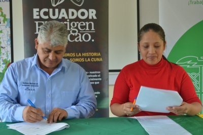 Convenio entre Prefectura e INIAP fortalecer&aacute; la producci&oacute;n sostenible