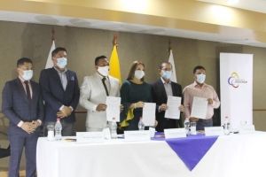 LA JUDICATURA FIRM&Oacute; MEMORANDOS DE ENTENDIMIENTO CON ALCALDES DE LA PROVINCIA DE ZAMORA CHINCHIPE
