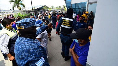 Restricciones del COE Nacional se ajustan por contagios de covid-19