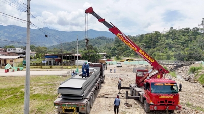 Arribaron estructuras m&eacute;talicas para el puente Cayamatza
