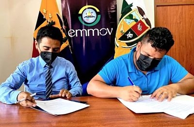 Convenio entre EMMOV y GAD parroquial de Pachicutza para se&ntilde;alizaci&oacute;n vial
