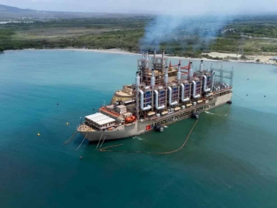 Gobierno busca contratar nueva barcaza para enfrentar crisis energ&eacute;tica en Ecuador