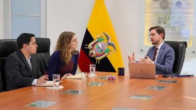 Riesgo pa&iacute;s Ecuador por debajo de 1.500 puntos