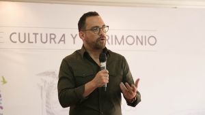Juan Fernando Velasco presenta renuncia al Ministerio de Cultura