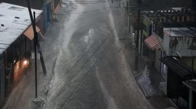 Inundaciones en el Valle de los Chillos tras intensa lluvia y granizada