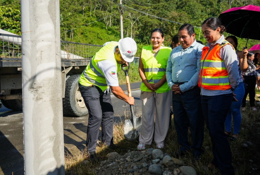 Barrio San Luis de Paquisha contará con electrificación y alumbrado público