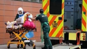 Reino Unido registra 1.325 muertos por covid-19, la mayor cifra diaria
